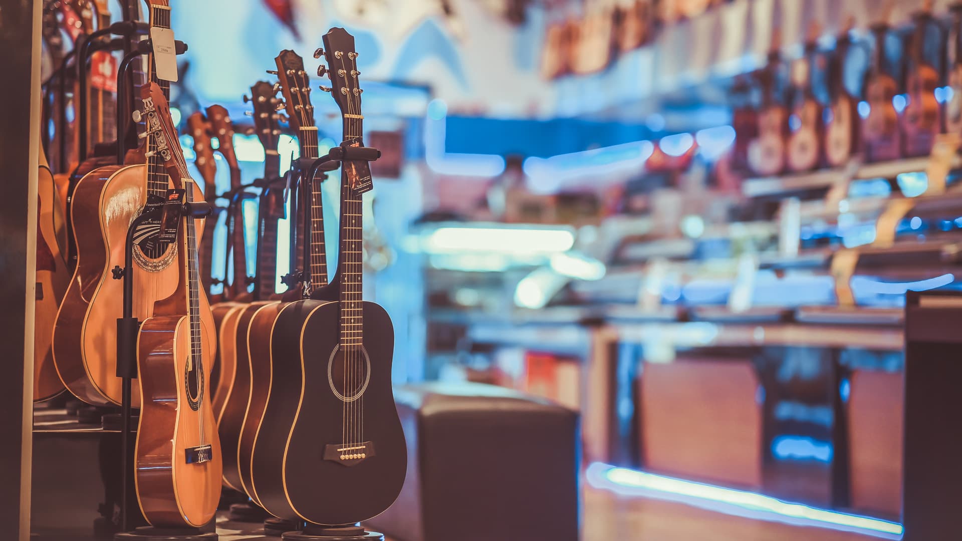 Tienda de instrumentos, iluminación y sonido en Nigrán